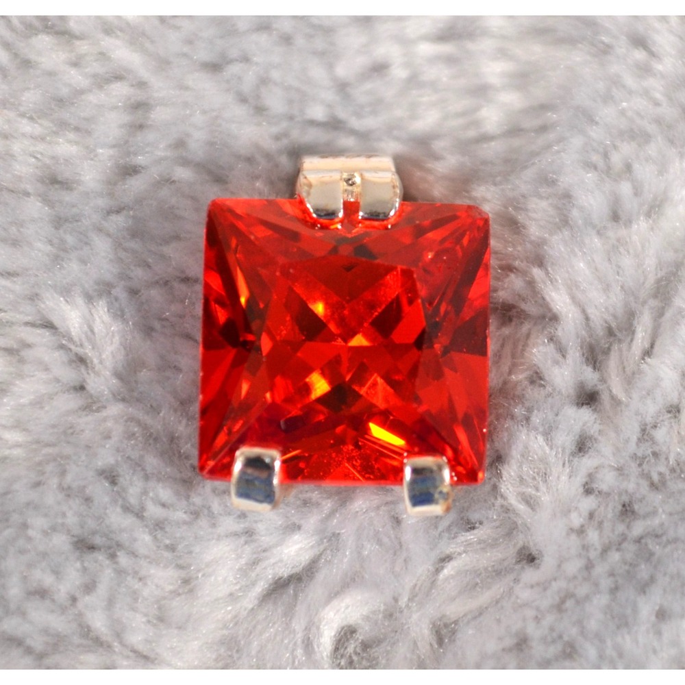 Silver Tone Red Faceted Cubic Zirconia  Gemstone Pendant .5" x .5"